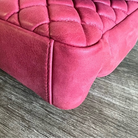 Iridescent Chanel Handbag - Picture 6 of 16